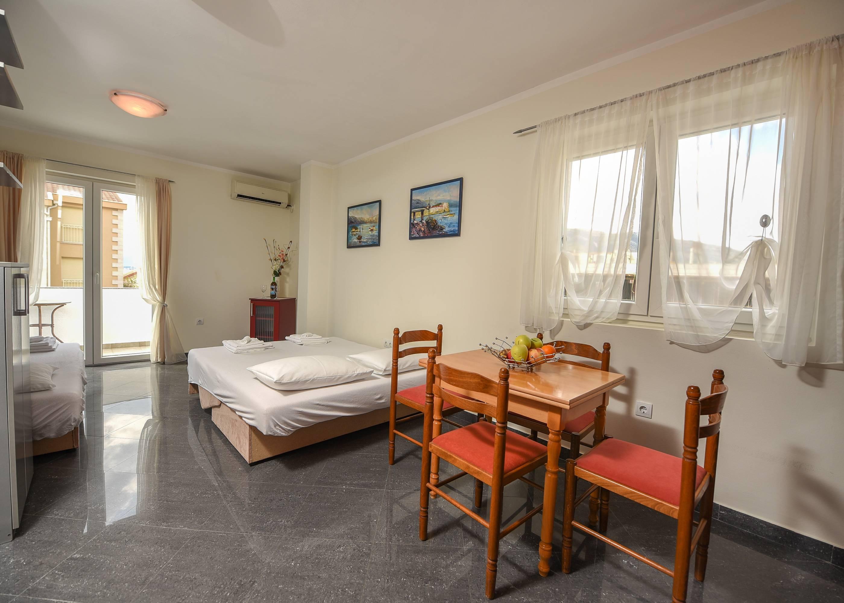 Sea Point Apart Hotel Tivat Ngoại thất bức ảnh