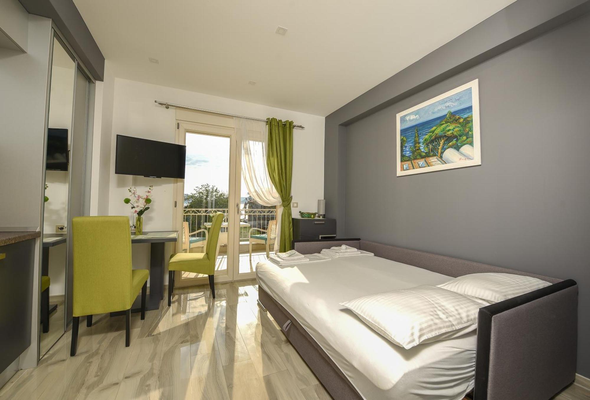 Sea Point Apart Hotel Tivat Ngoại thất bức ảnh