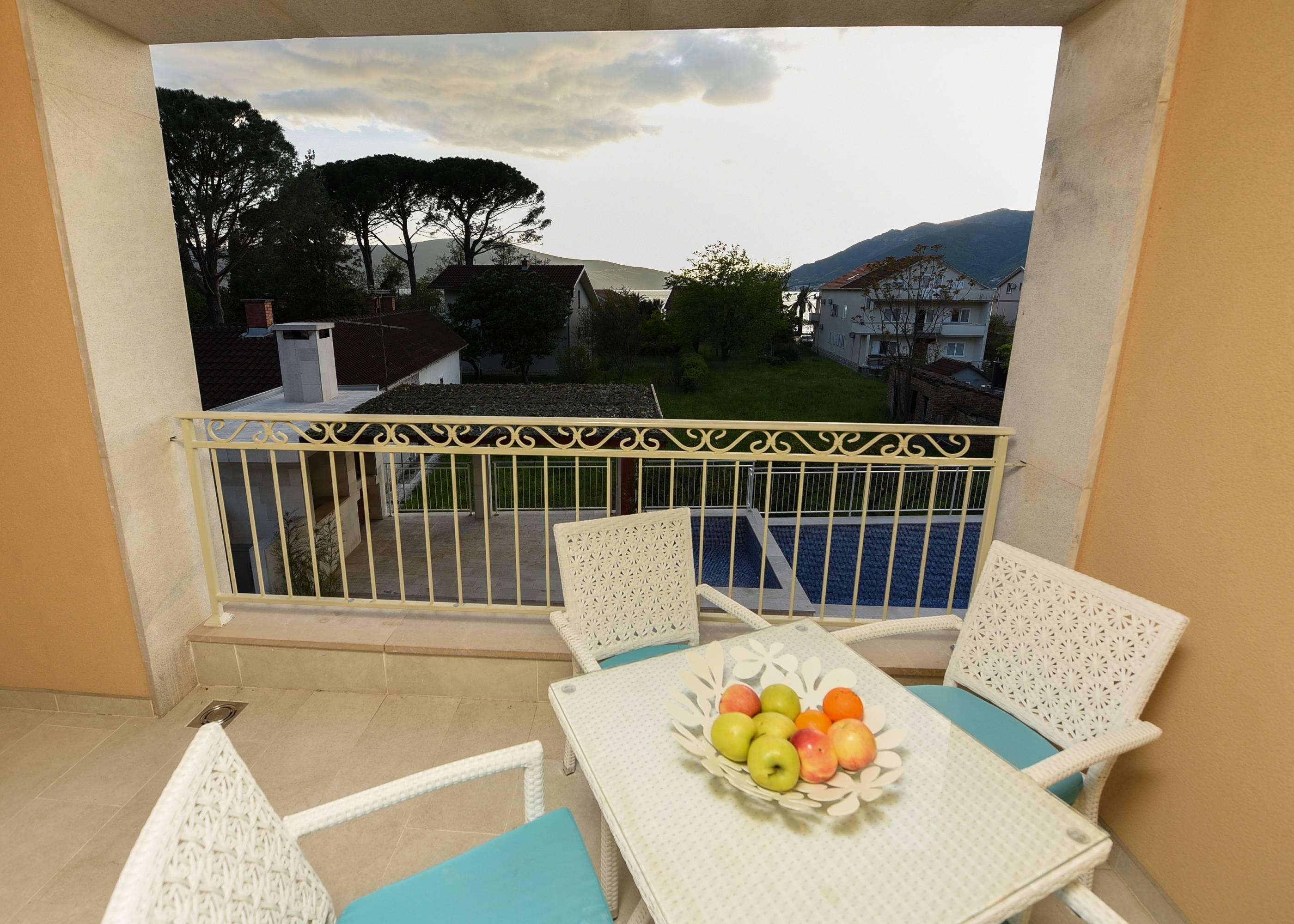 Sea Point Apart Hotel Tivat Ngoại thất bức ảnh