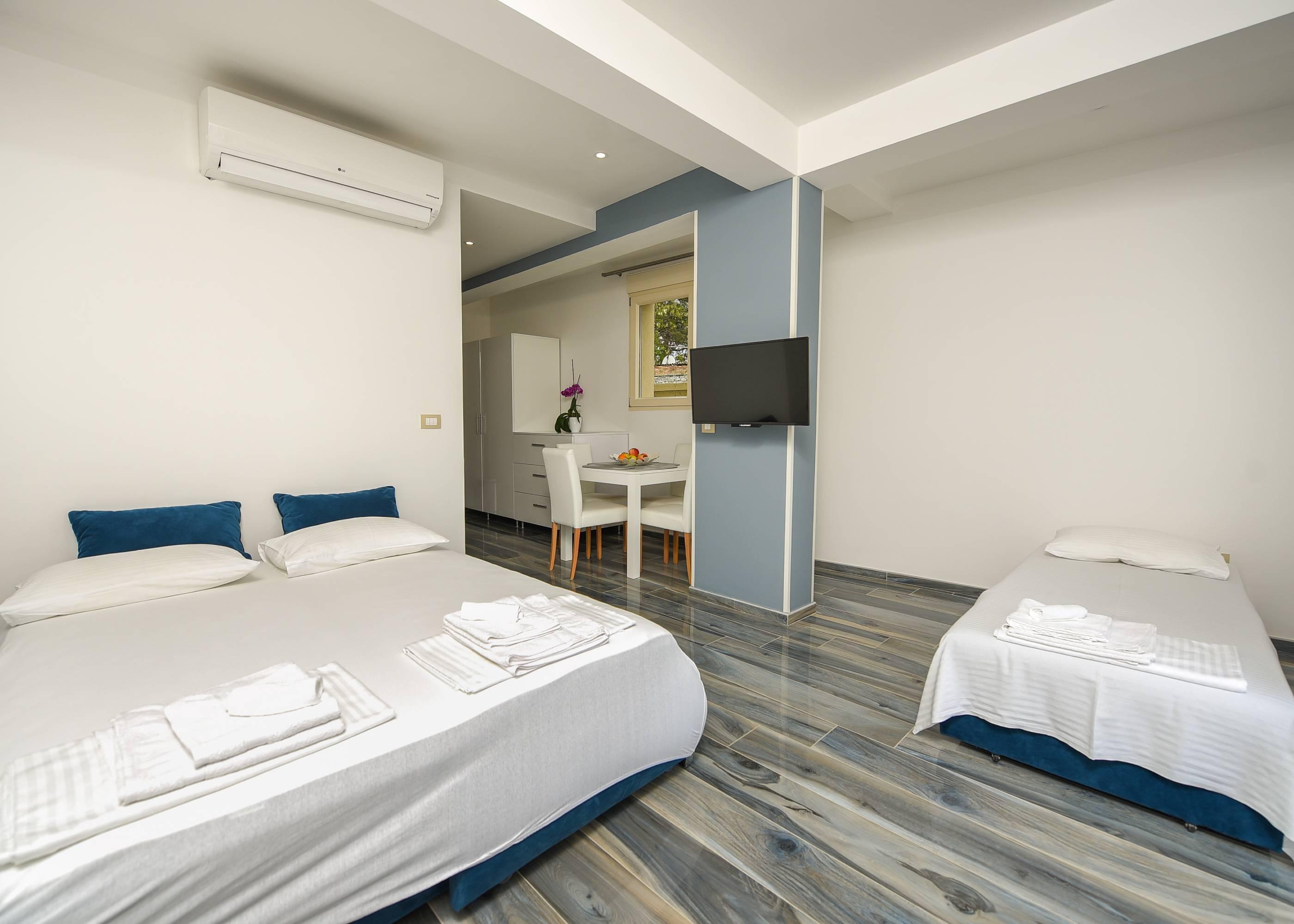 Sea Point Apart Hotel Tivat Ngoại thất bức ảnh