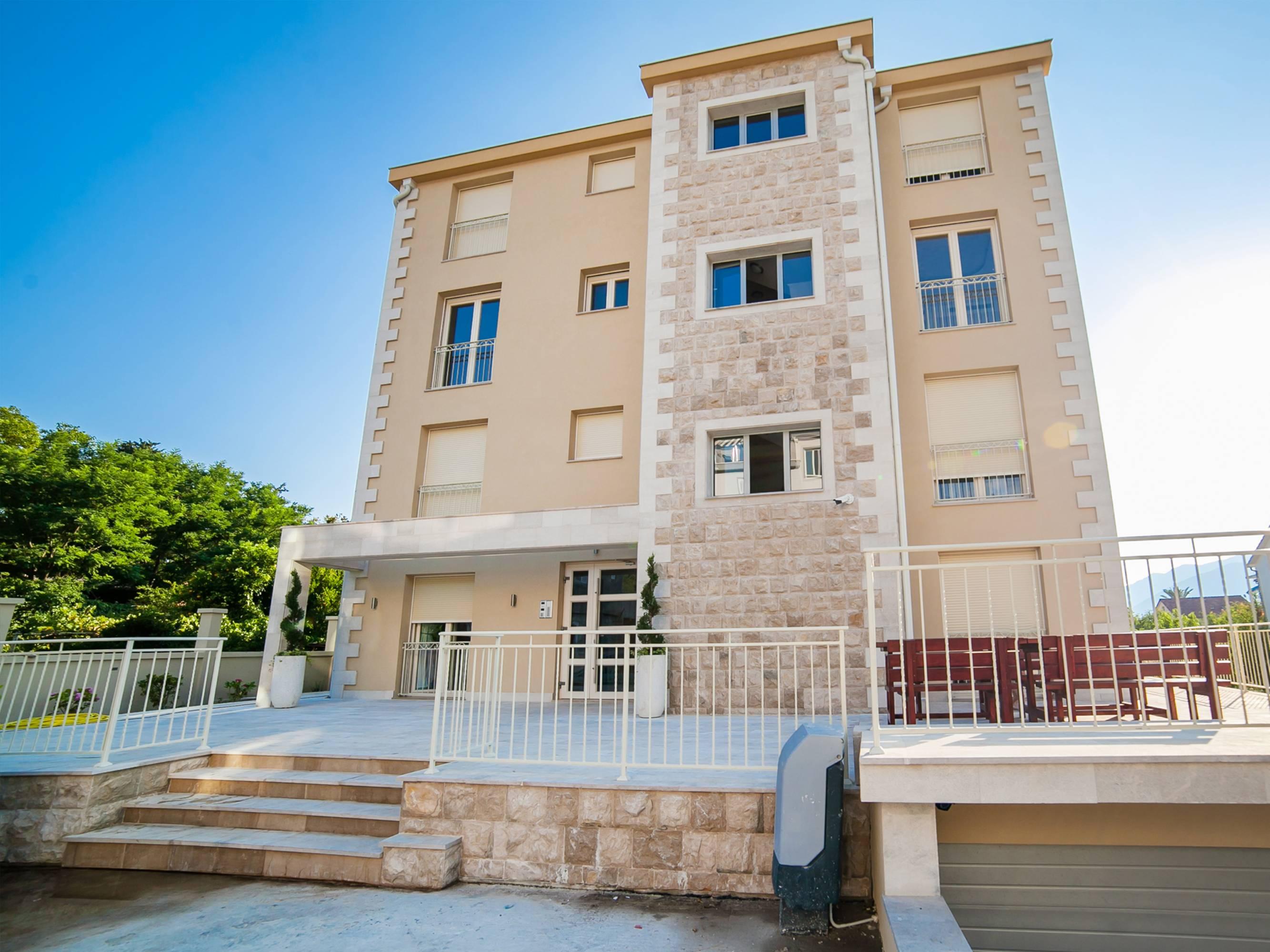 Sea Point Apart Hotel Tivat Ngoại thất bức ảnh