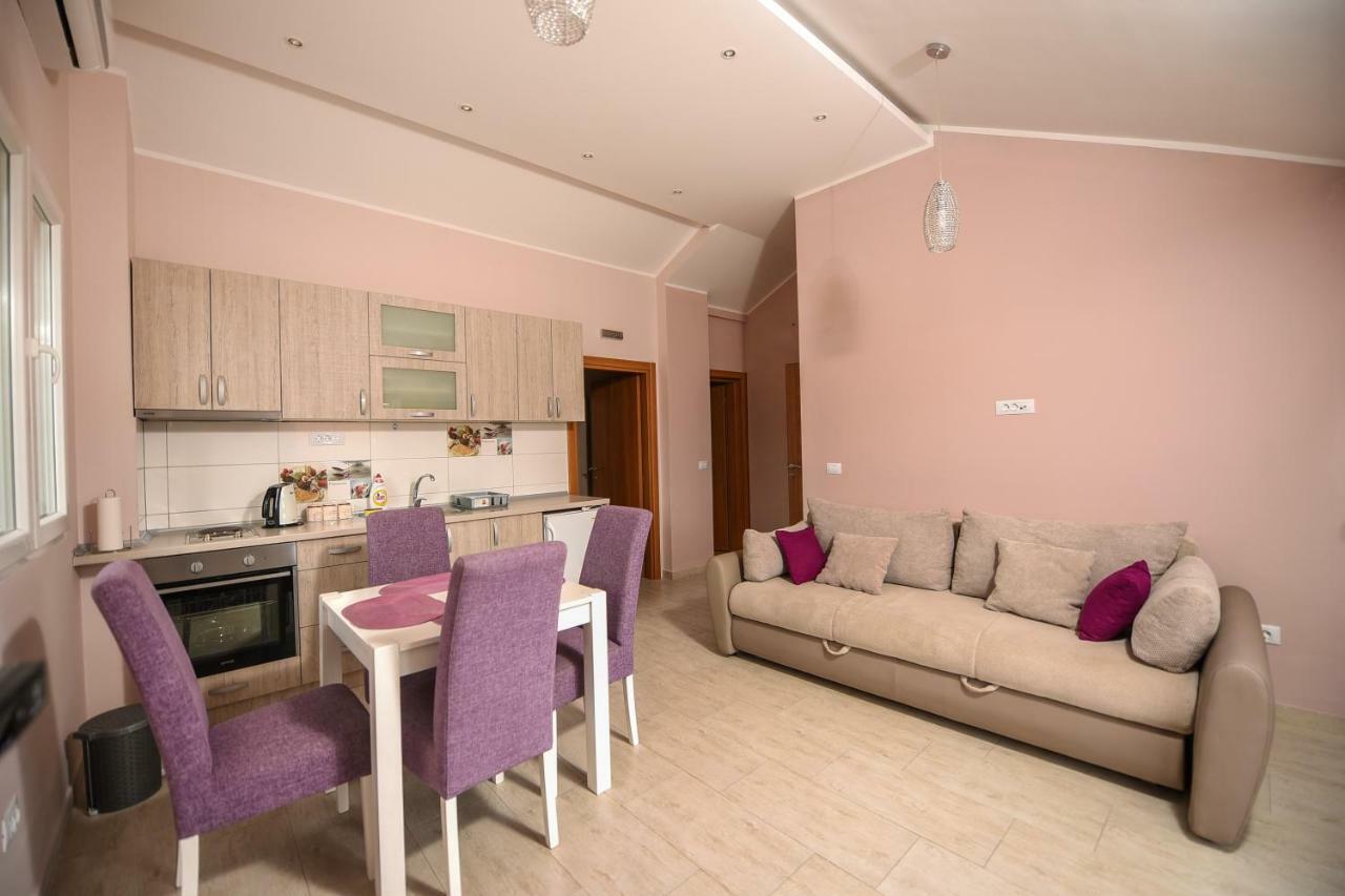 Sea Point Apart Hotel Tivat Ngoại thất bức ảnh