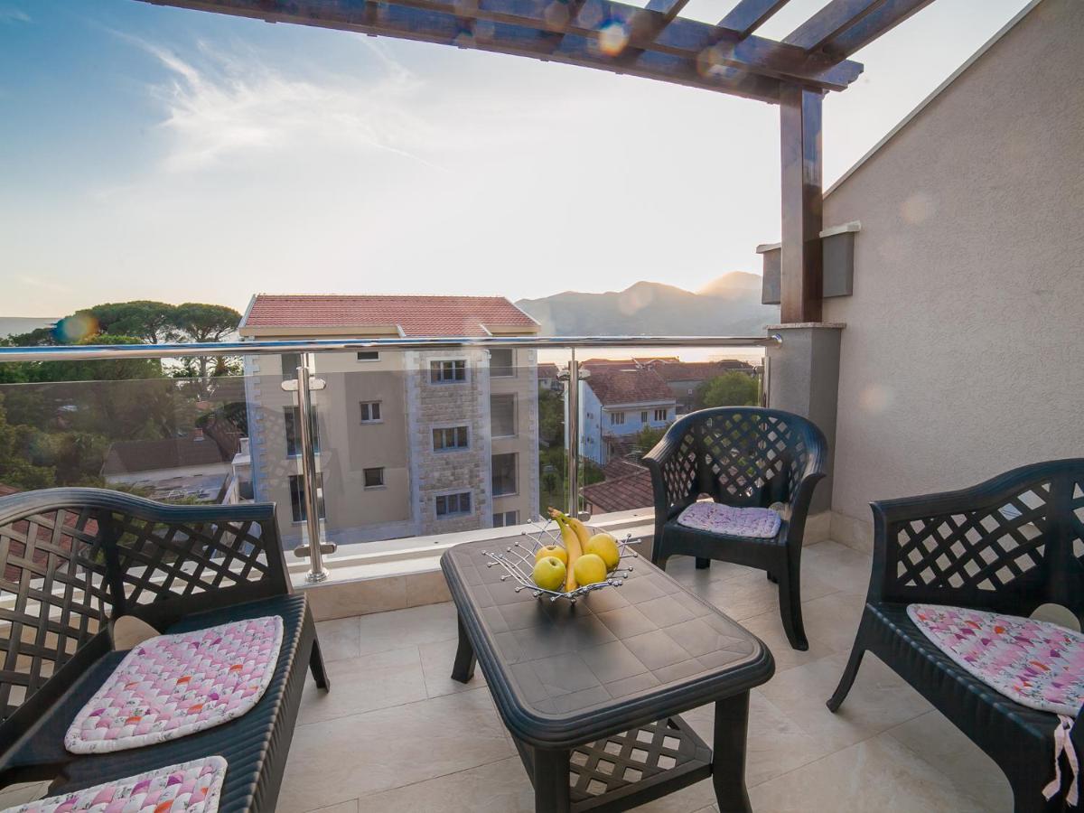 Sea Point Apart Hotel Tivat Ngoại thất bức ảnh